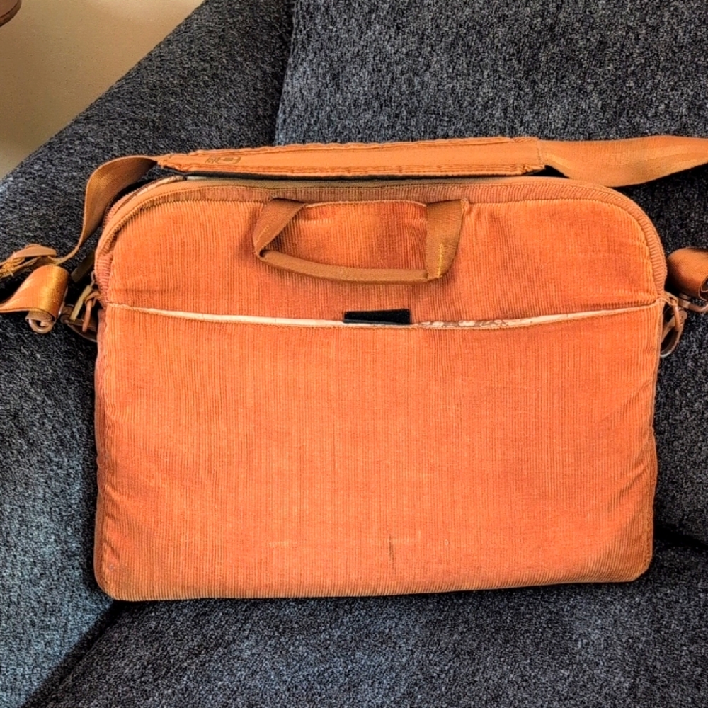 OGIO Laptop Bag - Picture 2 of 5